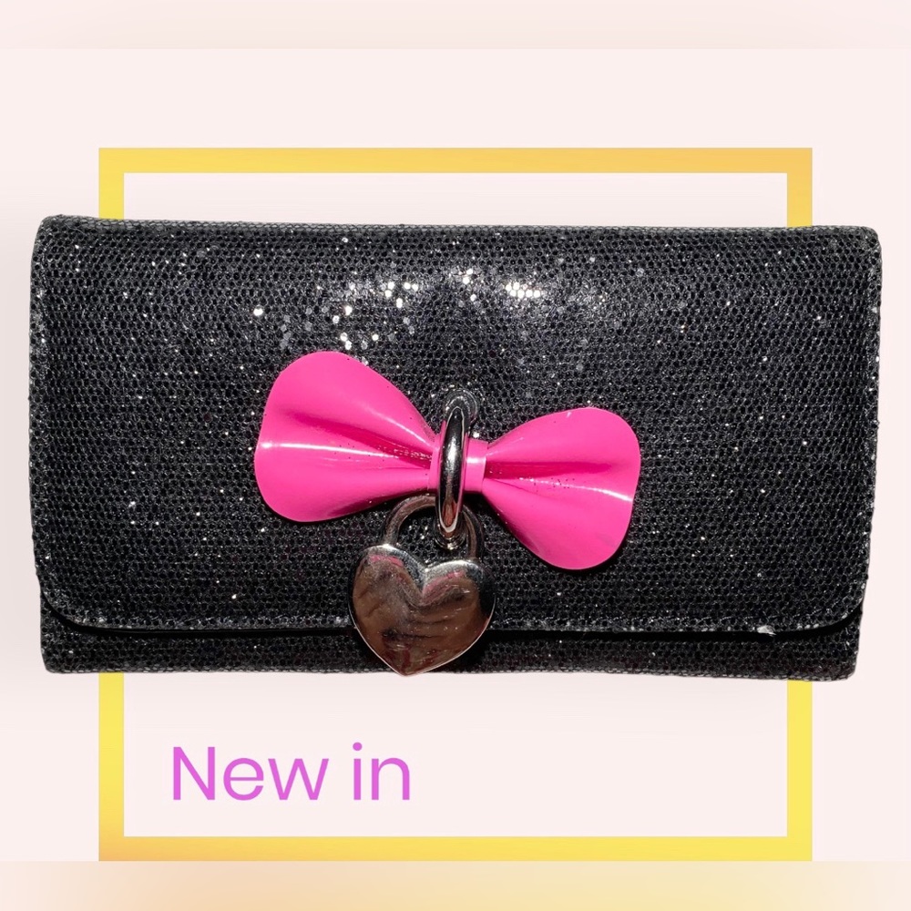 Claire's Black sequin wallet with pink bow and heart locket